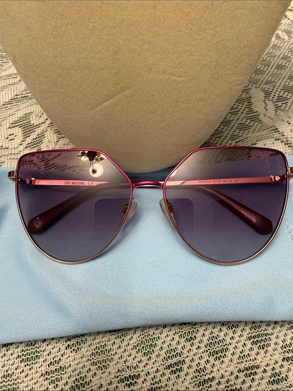 Love Moschino Pink and Purple Gradient Cat-Eye Sunglasses